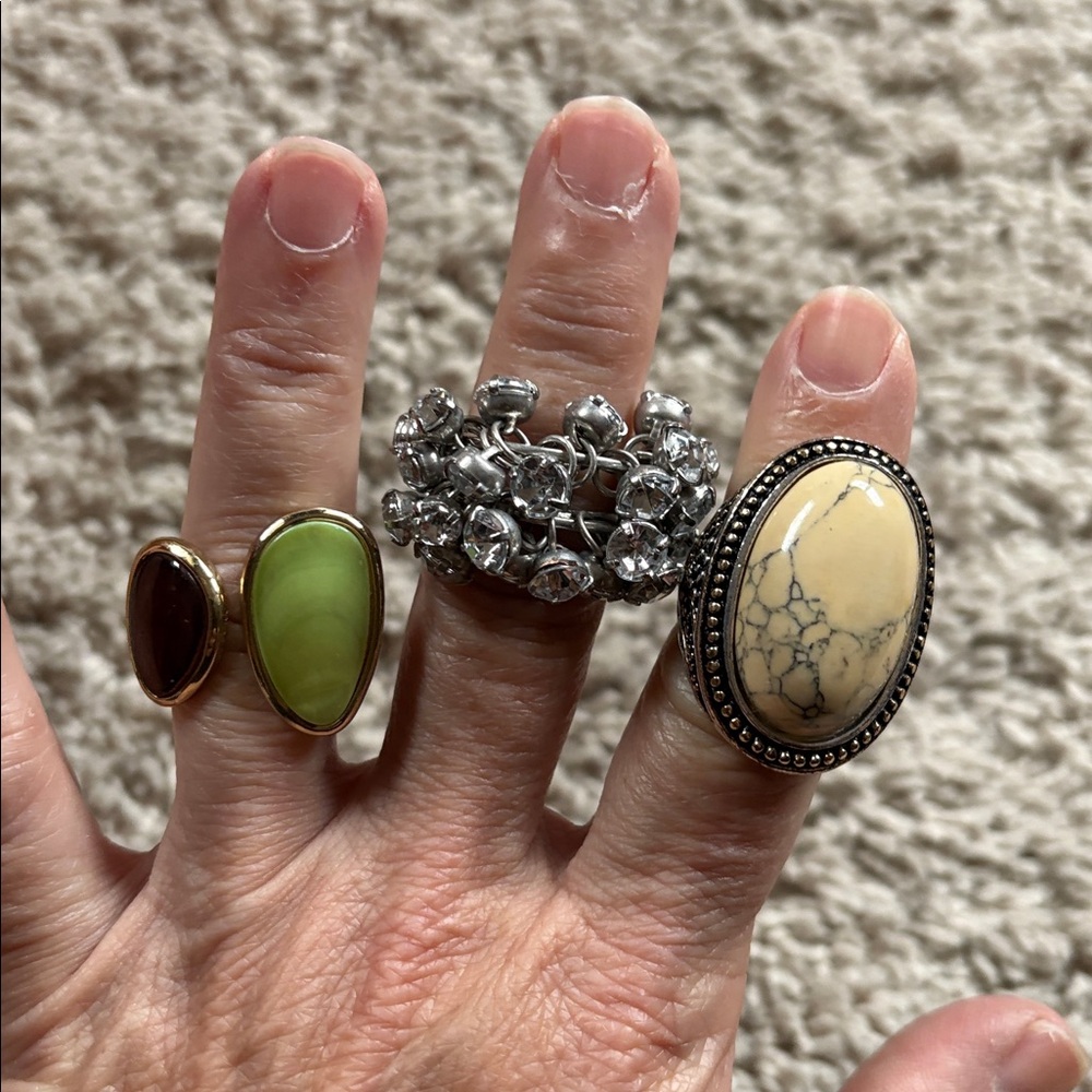 Lot of 15 Statement Rings - Picture 6 of 6